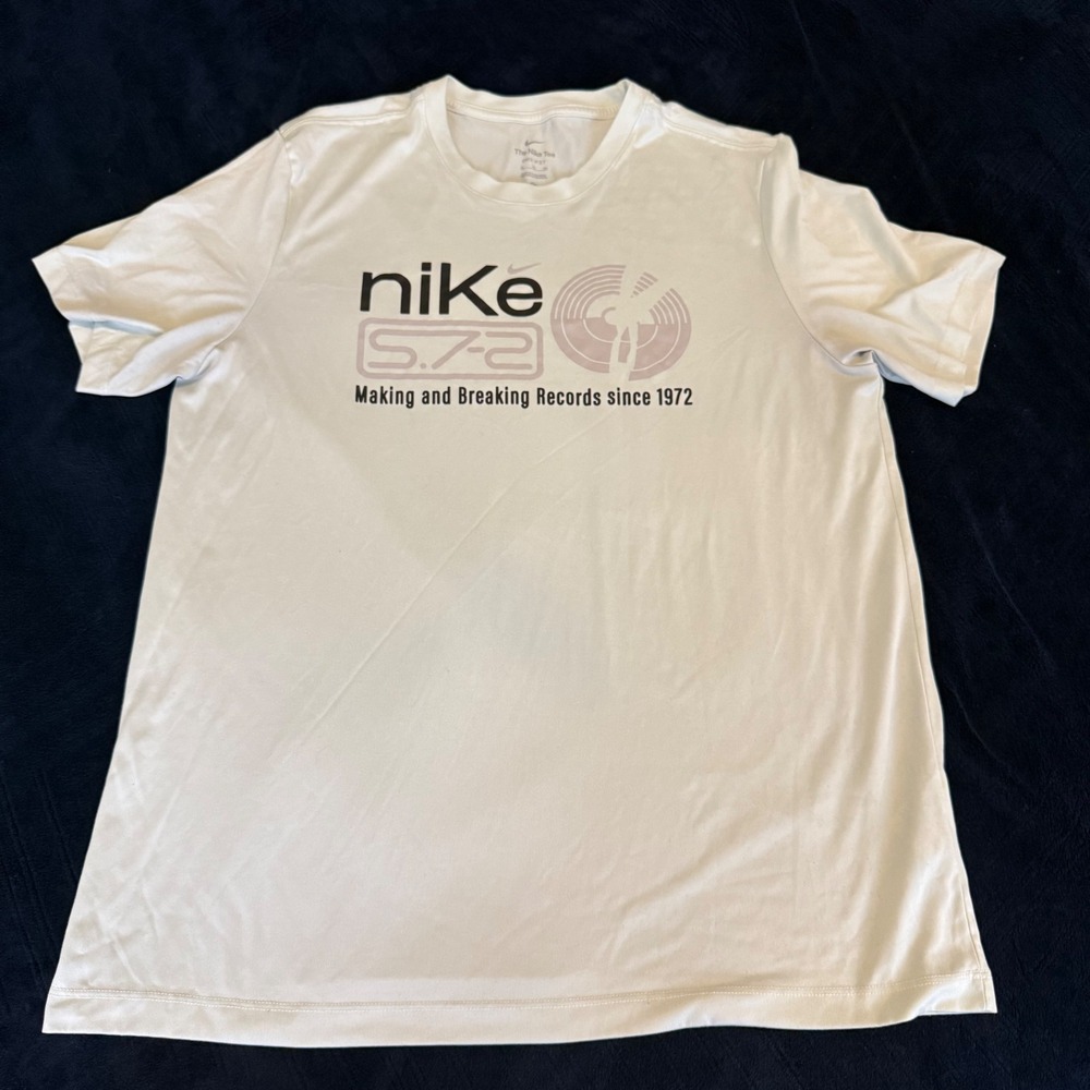 Nike Dri-FIT Mens XL White Graphic‎ T-Shirt Making and Breaking Records 1972